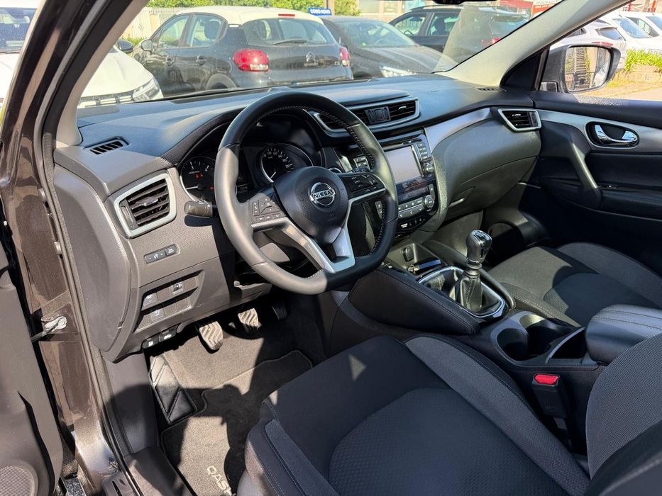 Nissan Qashqai 1.5 dCi N-Connecta J18