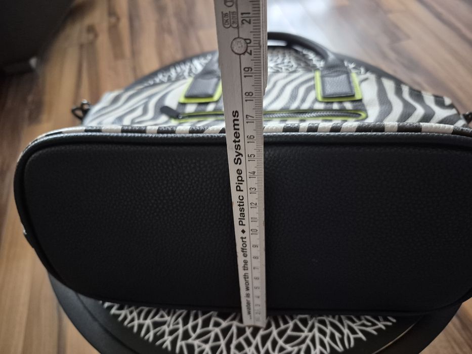 Torebka Fila czarno- biała