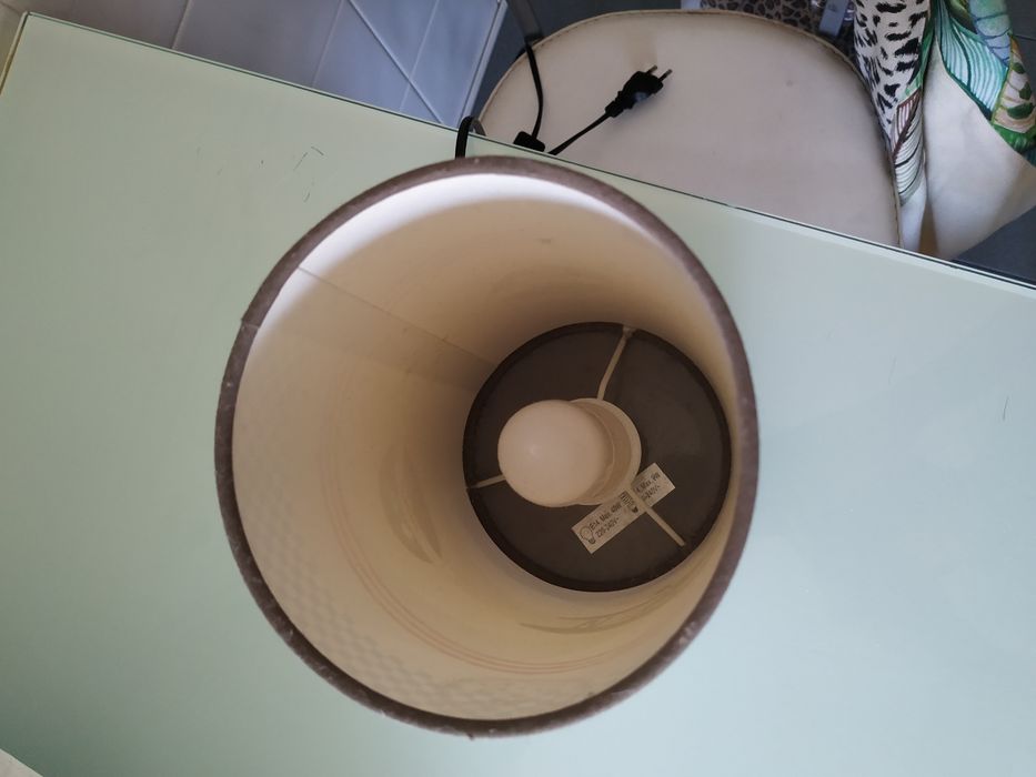 Candeeiro para quarto rapaz em óptimo estado