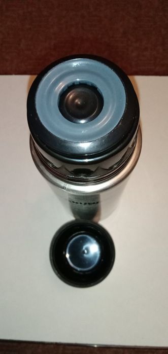 Продам термос с нержавейки