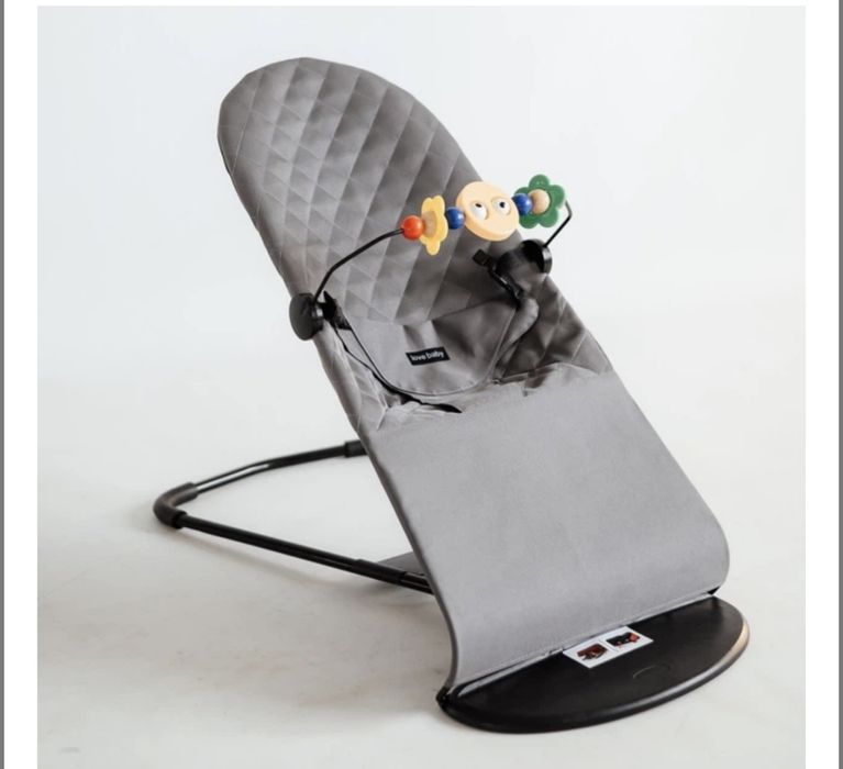 Шезлонг для качания малышей