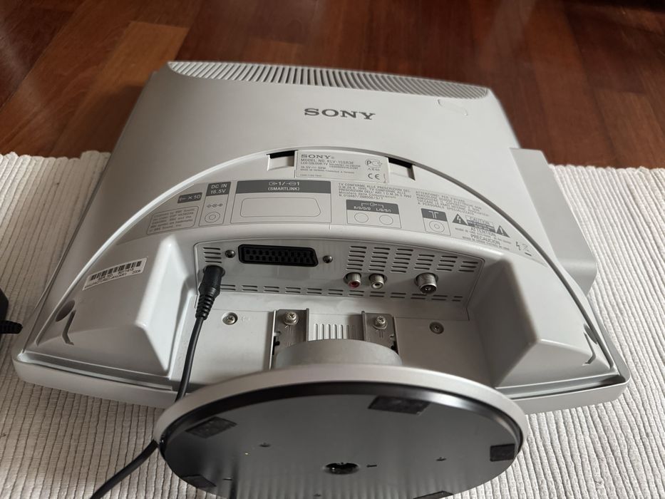lCD sony triniton wega