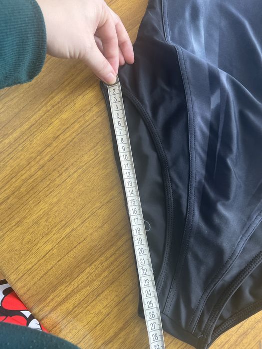 Купальник arena фірмовий