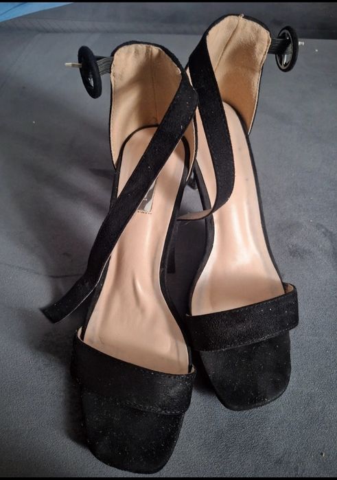 Szpilki wysokie czarne