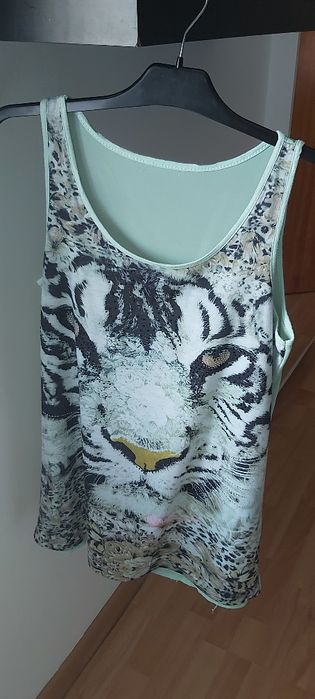 Tops preto e rosa novos e branco