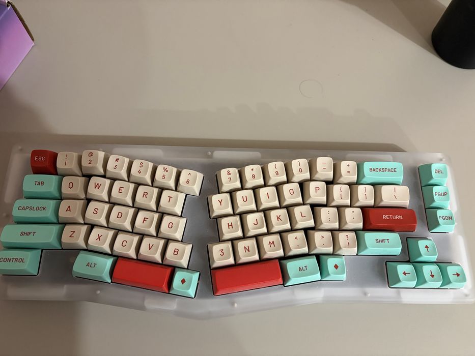 Кастомная эргономичная клавиатура Akko Alice