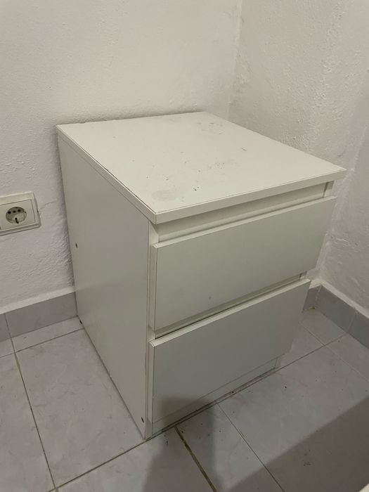 Cama de solteiro com colchão e gavetas