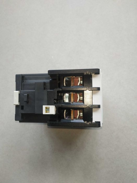 Контактор 95А, котушка 230В