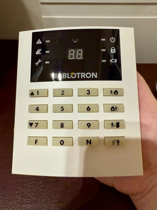 Jablotron JA-63KR — беспроводная GSM-сигнализация. Полный комплект!