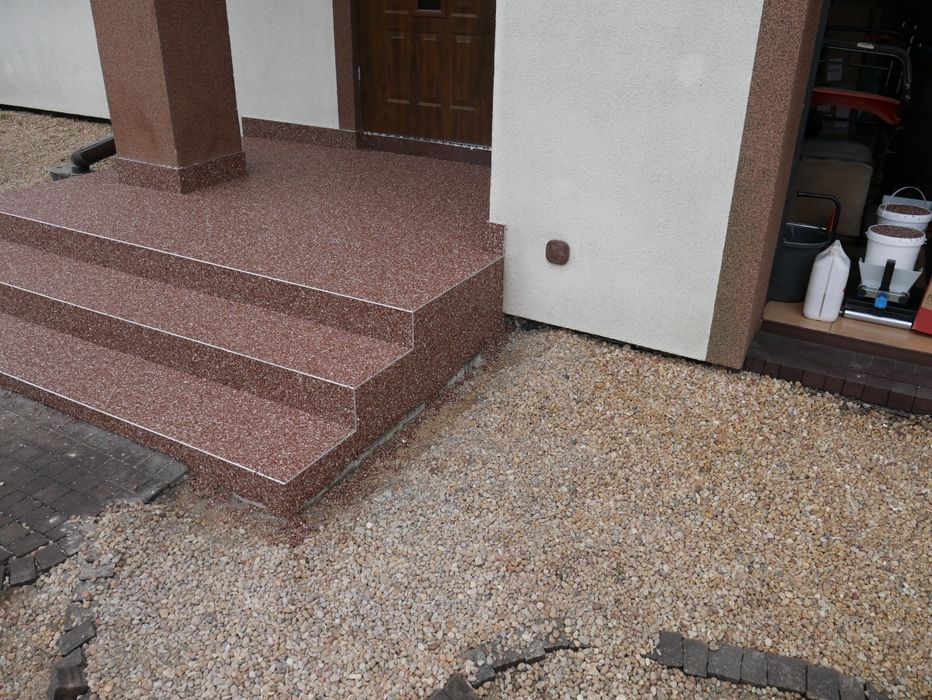 Dywany kamienne posadzki żywiczne.