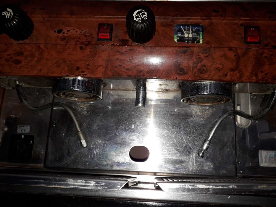 Máquina de café de 2 grupos (San Marino)