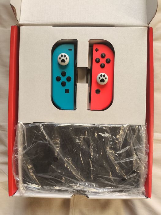 Nintendo Switch OLED + Extras