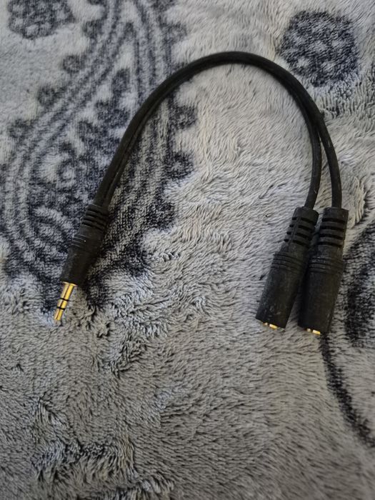 Klotz adapter AYB-4 1 x jack 3,5 mm - 2 x gniazdo
