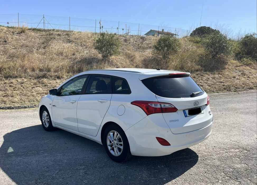 Hyundai i30 SW 1.4 CRDi – 2014 – Excelente Estado