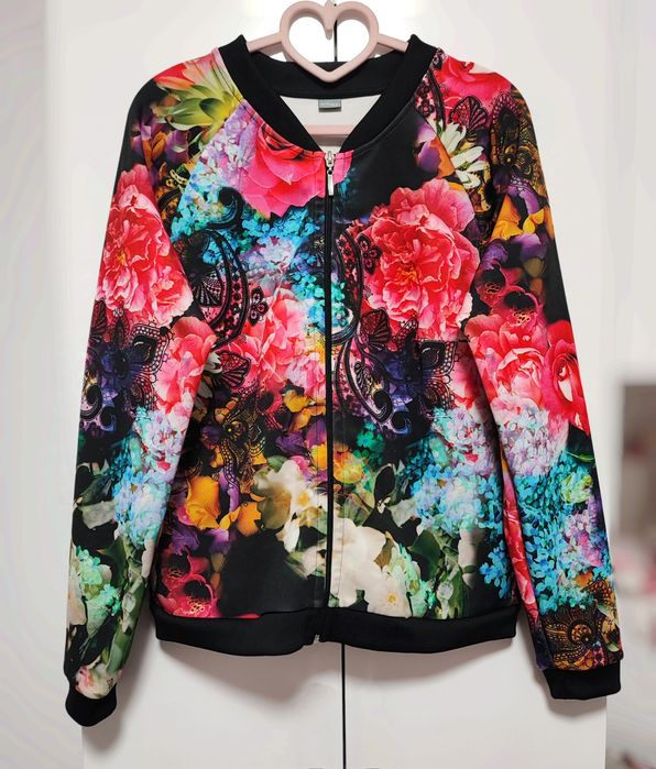 Casaco com fecho novo tam S/M