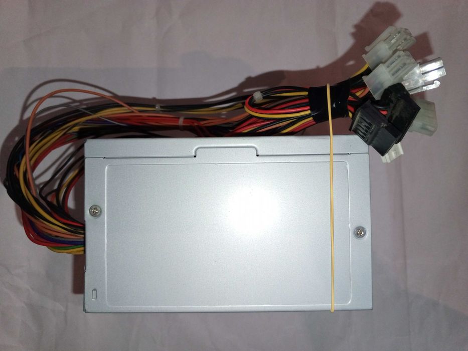 Блок питания FSP Group ATX-300PNR, 300 Вт