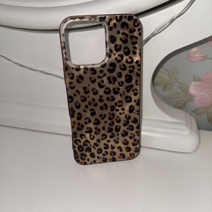Чохол леопард на iPhone 16 pro max