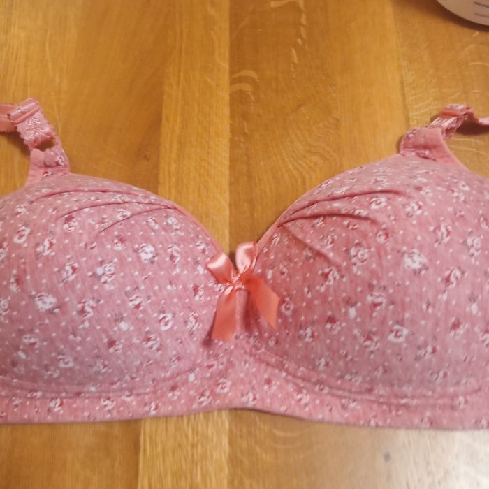 Biustonosz damski obwód 80cm