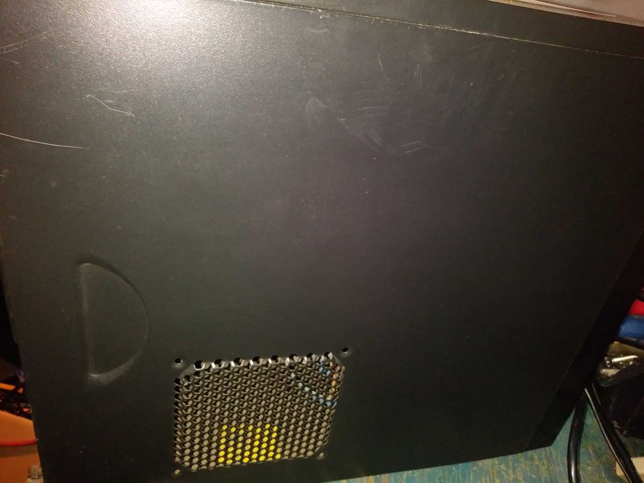 Czarny komputer OPTIMUS retro z oryginalną plombą gwarancyjną i Win 7