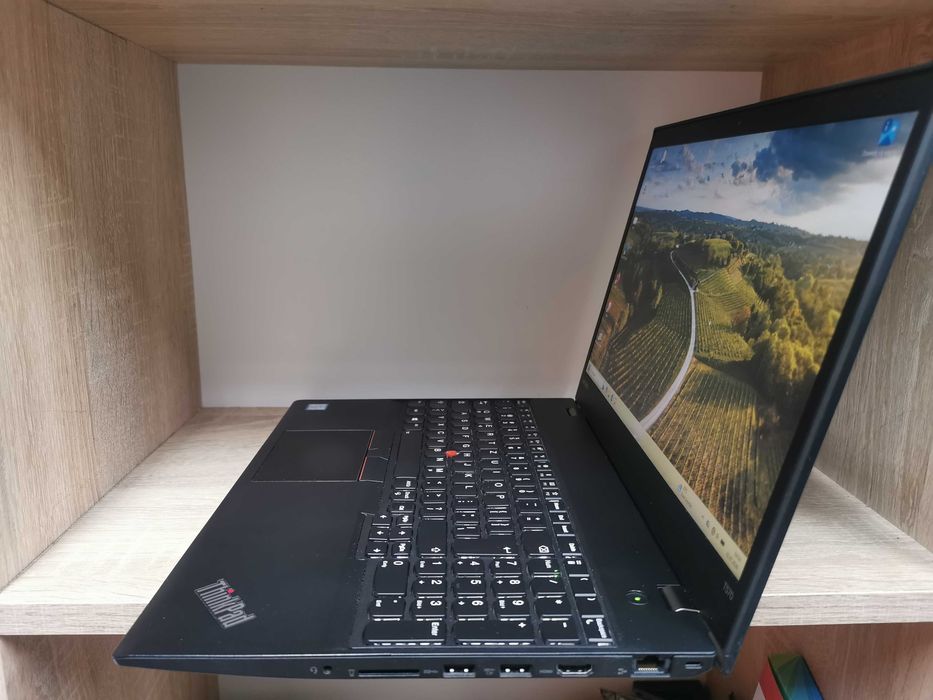 Laptop Lenovo Thinkpad T570 Intel i7-7600U Geforce 940MX 16GB SSD 256G