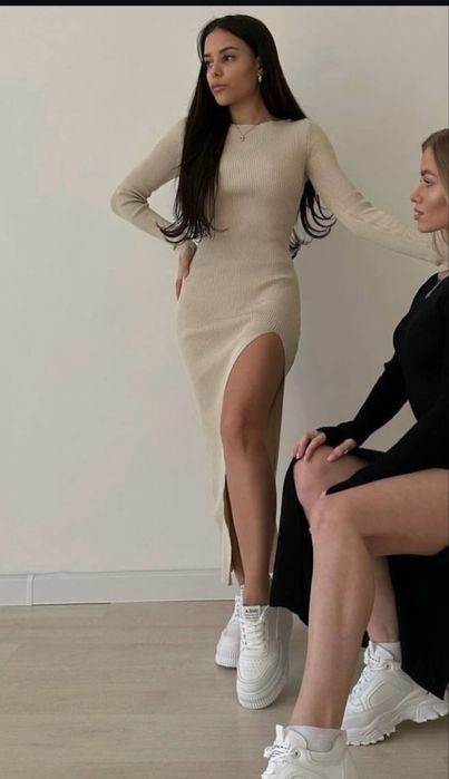 Сукня міді молочна