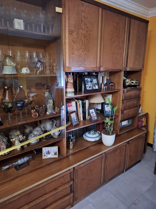 Mobília de sala em nogueira