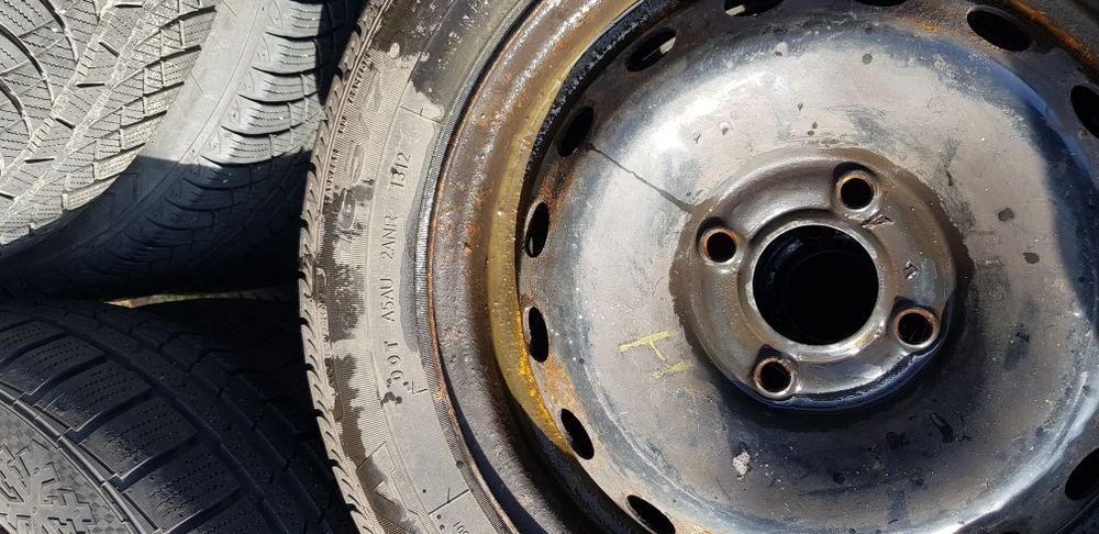 Koła felgi stalowe opony letnie 165/70R14 81T