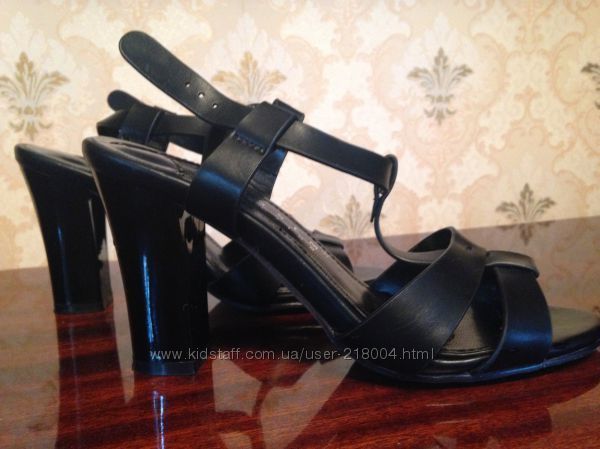 Босоножки BLOSSEM размер 35