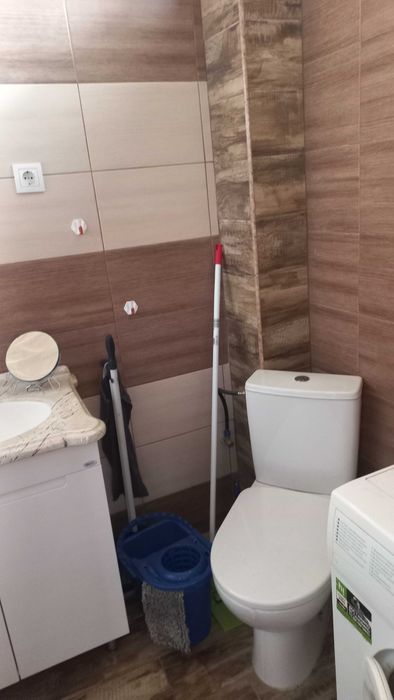 здається двокімнатна квартира, частина особняка