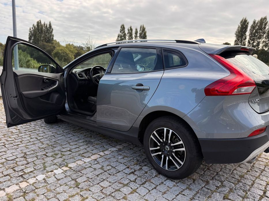 Volvo V40 2.0 D3 Momentum