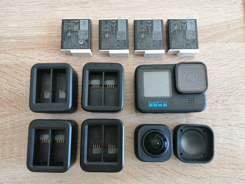 GoPro Hero11 Black com 4 baterias e acessórios