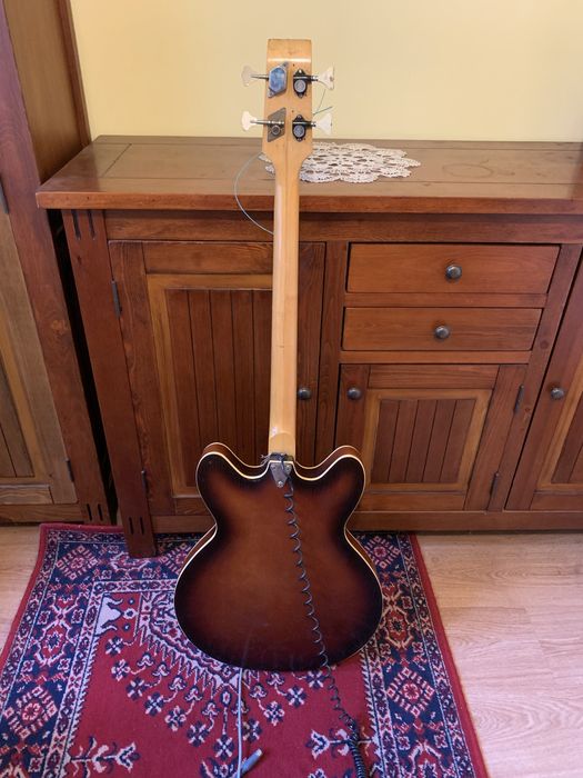 Gitara basowa Rytm – stan dobry.