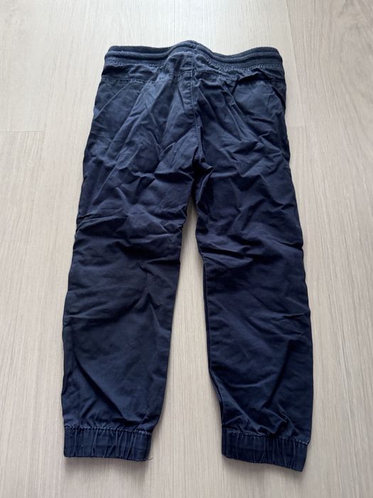 Spodnie marki H&M 104