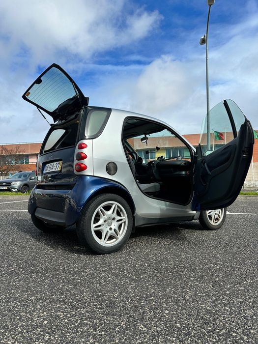 Vendo smart fortwo Rio de Mouro • OLX.pt