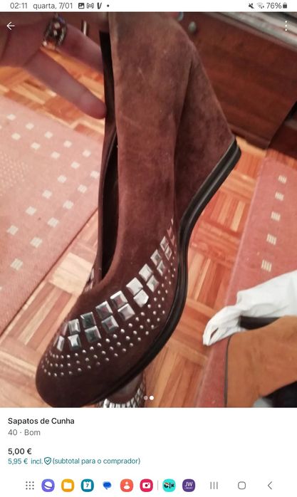 Sapatos castanhos