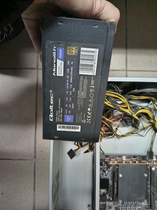 Koparka kryptowalut 5x GPU / SSD 120 / INTEL XEON/ 8GB / 3szt.