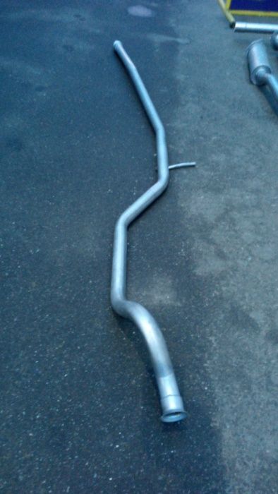 Труба промежуточная средняя часть Пежо 206 седан Peugeot 206 1717HE