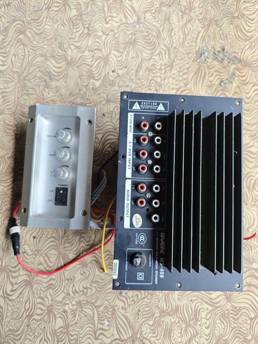 продам усилительь sven