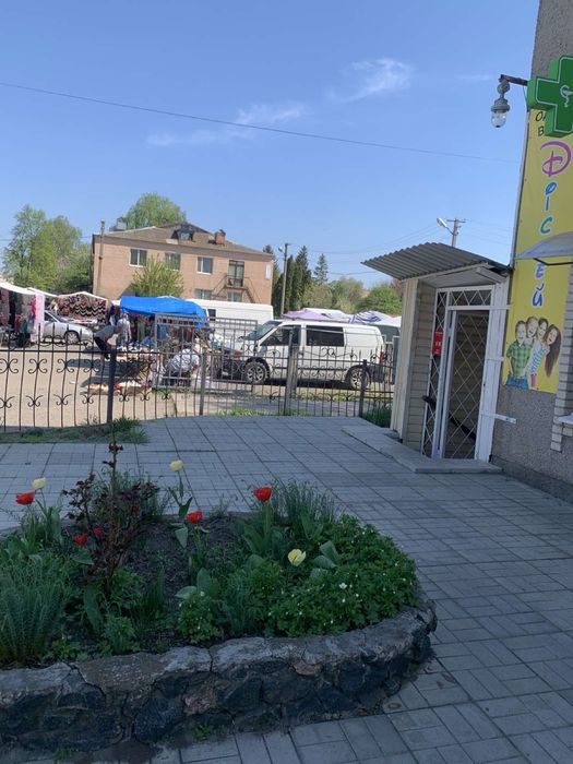 Продам приміщення смт Володарка