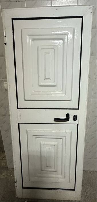 Porta de alumínio branco