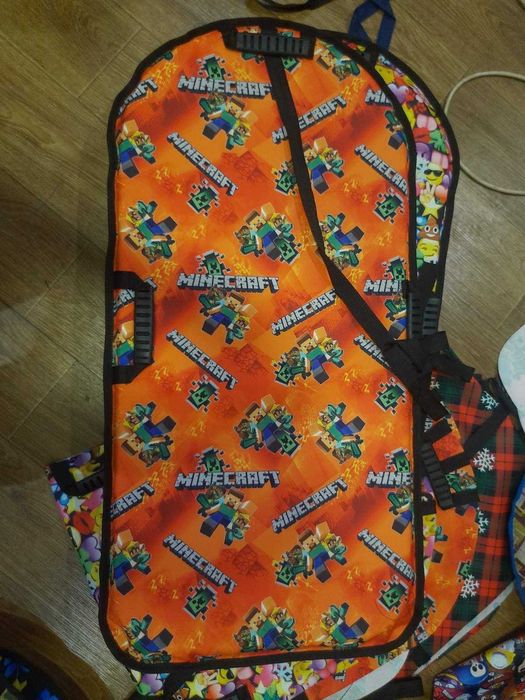 Льодянка м'яка з ручками, тюбінг (Виробництво, багато різних малюнків)