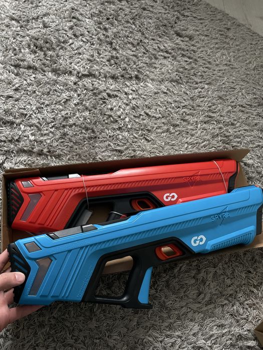 Водяний пістолет  SpyraGo