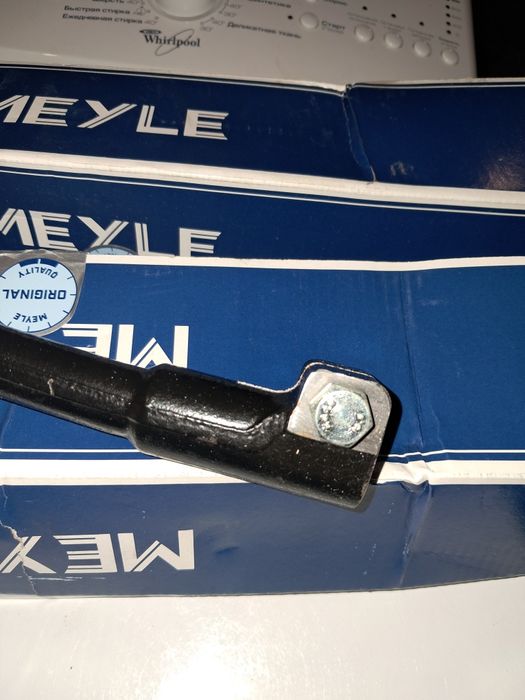 Продам запчастини на опель вектра А