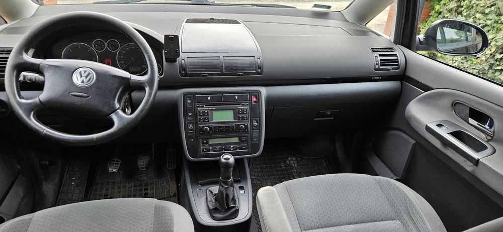Vw sharan 2.0tdi 140km 7 osob!