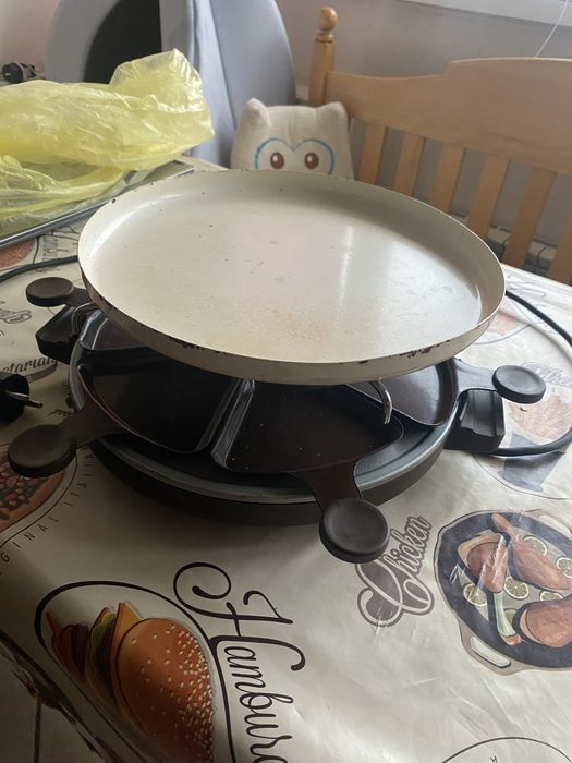 Электрический раклетный гриль