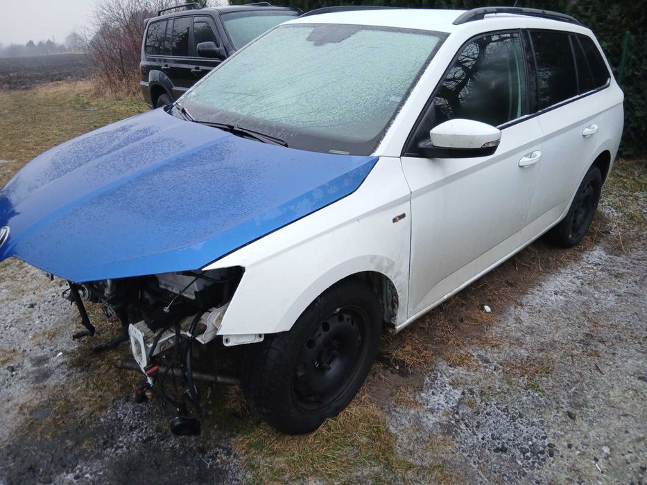 Skoda Fabia 1.0 Tsi 2019 uszkodzona