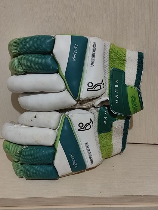 Перчатки для Крикета