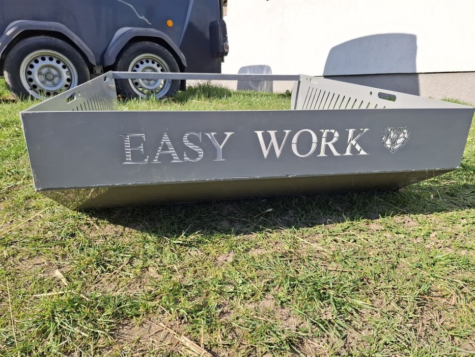 Przyczepka do sprzątania padoku konk Easy Work
