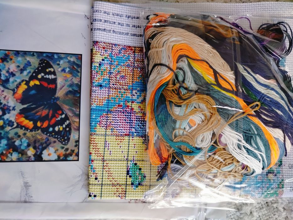 Komplet do haftu nowy