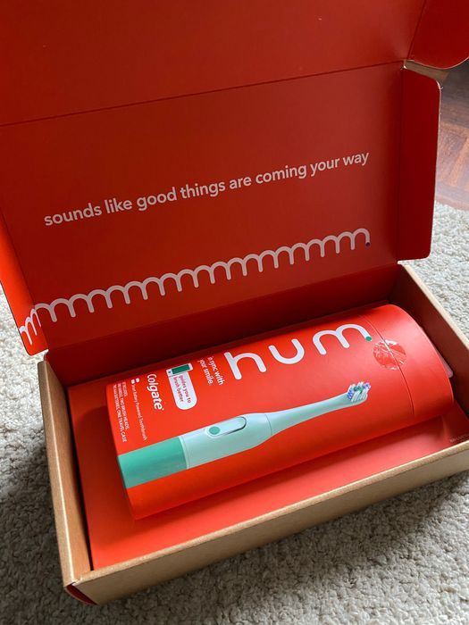 Escova eléctrica Colgate Hum